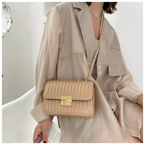 2023 borsa in pelle vegana semplice generosa <span class=keywords><strong>di</strong></span> <span class=keywords><strong>prima</strong></span> <span class=keywords><strong>classe</strong></span> borsa a tracolla piccola per cellulare <span class=keywords><strong>di</strong></span> lusso personalizzata durevole - Product Image 4