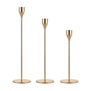 Candelabro Moderno de Metal de Alta Calidad, Hecho a Mano, Ecológico, con Diseño Admirable, para el Hogar, Cumpleaños, Pascua - Product Image 1