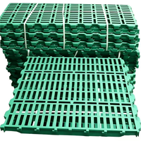Plancher en plastique à lattes plates de haute qualité 70*70cm pour enclos à moutons, vente en gros pour les fermes avicoles et d'élevage