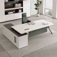Bureau de direction élégant avec armoire latérale, câblage dissimulé, bureau de direction de luxe, design de bureau de direction