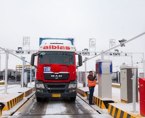 Trasporto a catena del freddo per prodotti agricoli efficiente prodotti freschi e prodotti surgelati logistica Via aria e autotrasporto - Product Image 2