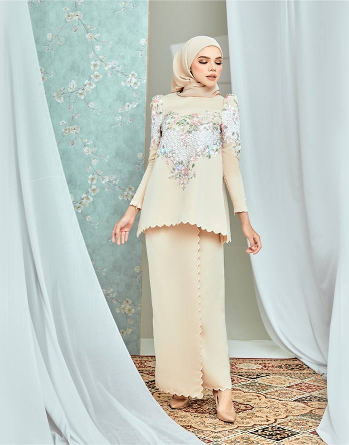 สีเหลือง