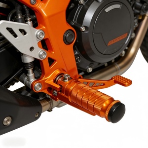 CNC Aluminum Alloy High Quality Rear <b>Footrests</b> Foot Pegs New Replacement Parts Universal Motorcycle Modification - Product Image 4