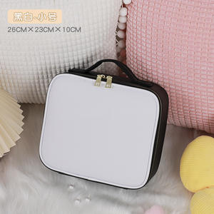 Bolsa de cosméticos rosa de gran capacidad, estuche de almacenamiento de cuero PU con asa suave para viajes y uso doméstico - Product Image 6