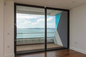 Sistema <span class=keywords><strong>de</strong></span> Puerta <span class=keywords><strong>Corredera</strong></span> Triple <span class=keywords><strong>de</strong></span> Aluminio Blanco Moderno con Diseño <span class=keywords><strong>de</strong></span> Bolsillo <span class=keywords><strong>de</strong></span> <span class=keywords><strong>Vidrio</strong></span>, Último Diseño, para Balcón Exterior, Superficie Acabada en <span class=keywords><strong>Vidrio</strong></span> Corredizo - Product Image 5