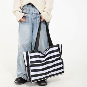 Sacs de plage pour voyages en plein air, sac fourre-tout rayé classique, grande capacité, sac fourre-tout pour hommes, femmes, unisexe - Product Image 5