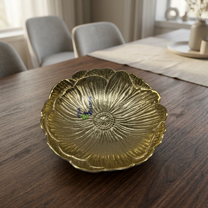 Plato Decorativo de Metal con Forma de Flor, Diseño Oriental Grabado a Mano, Color Dorado, para Fiestas - Product Image 5