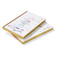 Impression de brochures personnalisées en gros avec impression offset, estampage à chaud, bord brossé doré, reliure papillon, couverture rigide