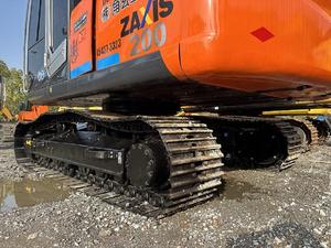Excavatrice d'occasion Hitachi ZX200 2022, chenillée, 95% NEUVE, 20 tonnes, engin de construction, moteur, boîte de vitesses, pompe, à vendre - Product Image 2