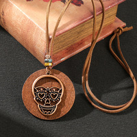 Collar de Aleación de Halloween Estilo Occidental, con Colgante Largo Único de Calavera Gótica de la Serie Oscura Dramática y Cadena de Bambú, Accesorio