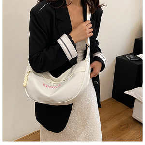 กระเป๋าเดินทางคาดเอวแบบลำลองมีซิปสำหรับเล่นกีฬาผ้าอ๊อกซ์ฟอร์ด - Product Image 2