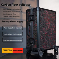 Valise en fibre de carbone rouge forgée, capacité de charge 150 kg, serrure TSA combinée, roues silencieuses en TPE, valise incassable, MOQ 1 pièce