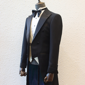 MTM Tuxedo classique à longue queue pour <span class=keywords><strong>homme</strong></span> <span class=keywords><strong>Costume</strong></span> de <span class=keywords><strong>mariage</strong></span> personnalisé pour tailleur <span class=keywords><strong>Boutique</strong></span> <span class=keywords><strong>Costume</strong></span> de marié en laine noire sur mesure - Product Image 6
