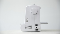 Machine à coudre miniature haute efficacité à 2 vitesses et 2 fils, presse à imprimer les tissus électrique portable de petite taille