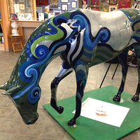 Statuettes de vache peintes et en couleurs, sculpture de taureau en fibre de verre, pour décoration de parc, vente en gros