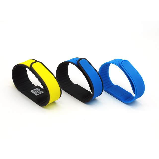 RFID Programmable NFC Payment Chip 13.56MHz Silicone Wristband From Supplier Access Control Bracelet with for Mifare