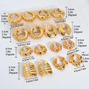 Boucles d'oreilles pendantes en forme de cœur volumineuses, plaquées or 18 carats, classiques, vente en gros de mode, pour femmes - Product Image 6