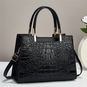 Luxury Serpentine and Alligator Embossed Metal Edge Decoration for Fashionable Women Designer Messenger <b>Handbag</b> - Product Image 6