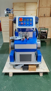 <span class=keywords><strong>Machine</strong></span> <span class=keywords><strong>à</strong></span> mousser le polyuréthane - Modèle 5600 Système de pulvérisation hydraulique de polyurée - Product Image 6