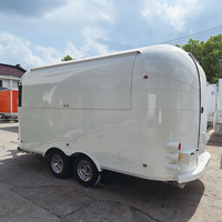 Camions de restauration, food trucks, petites camionnettes à hamburgers, camions à café, restaurants mobiles, remorques de traiteur, chariots de nourriture portables
