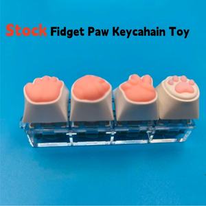 Portachiavi Liquido Oversize Morbido con Motivo 3D a Zampa di Cartone Animato per Alleviare lo Stress e l'Ansia per Adulti - Product Image 1