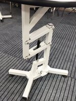 Table de beauté rotative à 360 degrés, table de beauté pneumatique circulaire avec bras réglable et corde de traction, utilisation professionnelle en esthétique