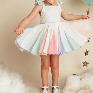 Vestido de baile de arco iris con tutú - Product Image 4