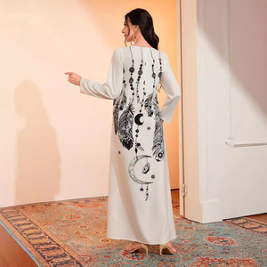 Sitio Independiente para la Nueva Colección de Verano: Elegante Vestido Largo Acampanado con Cuello en V para Mujer, con Estampado de Hilo Largo y Cremallera, Estilo Urbano - Product Image 3