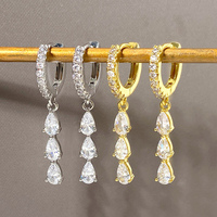 Boucles d'oreilles créoles pendantes plaquées or 18 carats pour femme, avec triple zircon cubique et pendentif goutte d'eau en zircon cubique, style Huggie