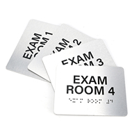 Plaque d'examen en plastique laminé aluminium texturé brossé avec Braille, 4 numéros personnalisés pour les espaces médicaux et de soins de santé