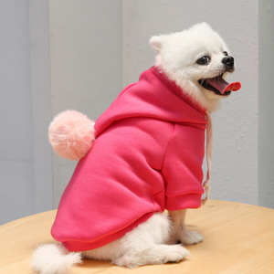 Gorro con Pompones en 3 Colores para Perro, Sudadera con Capucha Cálida para Invierno, Gorro con Bola de Pompones <span class=keywords><strong>Grande</strong></span> y Esponjosa, Ropa para Perro de Dos Patas para Pomerania y <span class=keywords><strong>Chihuahua</strong></span> - Product Image 3