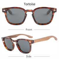 Vente en gros de lunettes de soleil classiques en bois Lunettes de soleil unisexes en polycarbonate haut de gamme en plastique avec logo personnalisé à offrir pour femmes et filles