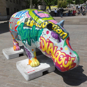 Statue d'hippopotame en fibre de verre grandeur nature <span class=keywords><strong>Sculpture</strong></span> d'hippopotame en résine Décoration animale FRP personnalisée pour jardin extérieur - Product Image 1