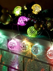 Guirnalda de Luces LED con Bola de Discoteca de 5 cm, Funciona con Pilas, Longitudes de 1.5M/6M, Luces de Bola de Espejo para Dormitorio, Boda, Fiesta, Decoración Navideña - Product Image 3