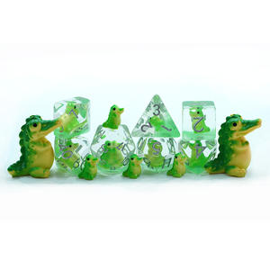 Jeu de dés RPG faits à la main de haute qualité conception de Crocodile à bord rond polyédrique alliage de Zinc en résine bon marché pour les jeux du MDN - Product Image 1