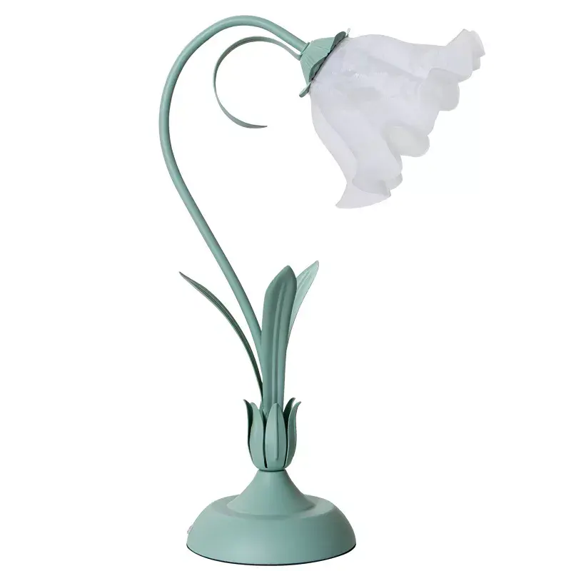 Decorative lighting  creative flower table lamp  suitable for family living room and bedroom