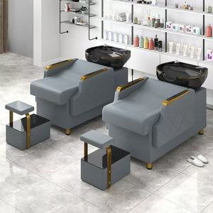 Sillón de Lavado de Cabello Reclinable Moderno Negro y Dorado con Lavabo de Cerámica para Salón de Belleza Profesional - Product Image 5