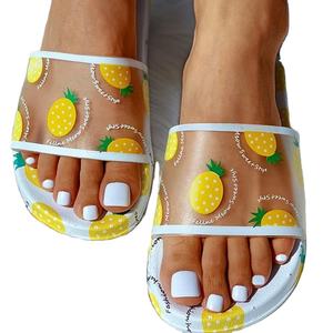 Pantoufles de fruits d'été pour femmes, mode estivale, tongs fraises pour étudiantes, tongs plates à fond souple pour la plage. - Product Image 2