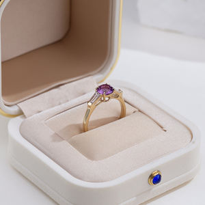 Anillo de Piedras Preciosas y Diamantes Redondos de 18K, Modelo MSR-2048 de Messi Jewelry, para Mujer - Product Image 2