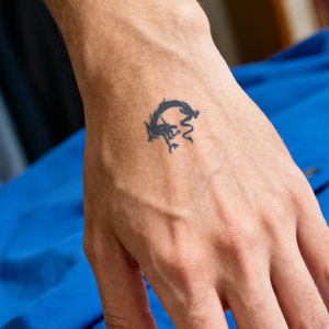 <span class=keywords><strong>Tatouage</strong></span> temporaire Little Dragon Collective, <span class=keywords><strong>poupée</strong></span> Daruma, <span class=keywords><strong>tatouage</strong></span> semi-permanent, imperméable, dure 2 semaines, <span class=keywords><strong>tatouage</strong></span> à base de plantes pour le doigt - Product Image 3