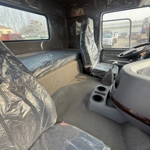 Camion tracteur <span class=keywords><strong>Howo</strong></span> 371-10 roues, 35-45 tonnes. Sinotruck destiné à l'Afrique avec de bons <span class=keywords><strong>prix</strong></span>. - Product Image 5