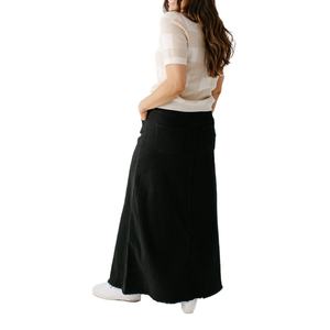 High-Waist <b>Button</b>-Down Flared Hem Long Skirt Customizable Women's Casual <b>Black</b> Denim Maxi Skirt - Product Image 3