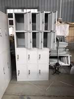 Vente en gros de casiers en acier à 12 portes avec serrure à clé, durables et imperméables pour une utilisation au bureau - Armoire de rangement pour vêtements