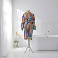 Peignoir unisexe de luxe tout-terrain en coton turc tissé à la main avec pompons, idéal pour l'été et les loisirs, fourni par ODM, fabriqué en Turquie, pour femme.