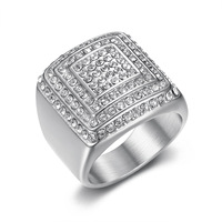 Vente en gros d'anneaux de fiançailles pour hommes en acier inoxydable plaqué or 18 carats, anneaux de mariage entièrement sertis de zircon, anneaux de luxe