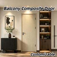 Porte sur mesure en composite aluminium-bois résistante au soleil, avec remplissage en bois massif, résistance aux intempéries, pour usage extérieur en structure de chalet.