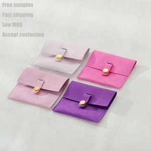 Pochette de présentation de bijoux en velours imprimée avec logo personnalisé, en microfibre suédée, pour colliers et boucles d'oreilles, avec logo - Product Image 6