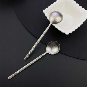 Cuillère à tête ronde martelée en titane pur pour restaurants occidentaux, hôtels, maison, camping en plein air - Product Image 2