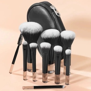 Ensemble de 10 pinceaux de maquillage en fibres synthétiques avec manche en bois et sac en PU, pinceaux doux pour les yeux et le fond de teint, pour débutants - Product Image 4