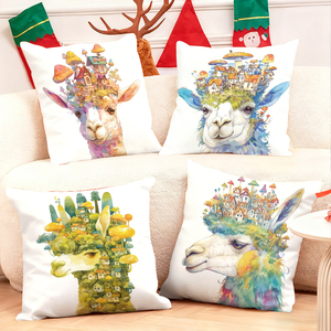 奇抜なアルパカの枕、頭にはきのこの村が描かれている、お祝いの休日の装飾品 - Product Image 1